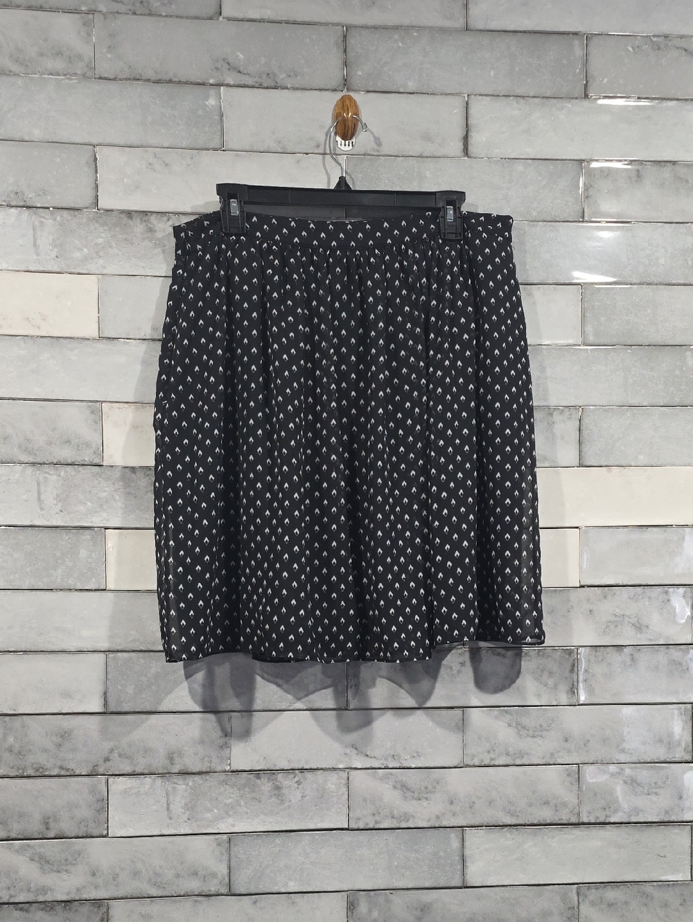 Worthington Black Printed Circle Skirt with White Teardrop Motif Size L